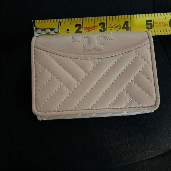 Tory Burch Quilted Tan Wallet - Picture 4 of 6